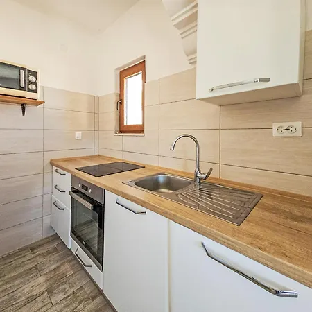 Ferienhaus Palada By Interhome