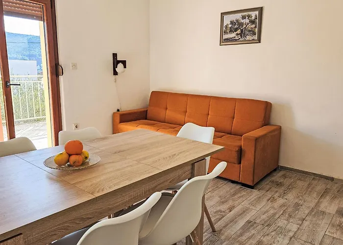 Nyaraló Palada By Interhome